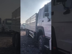 HOWO Zaun- und Pfahllastwagen